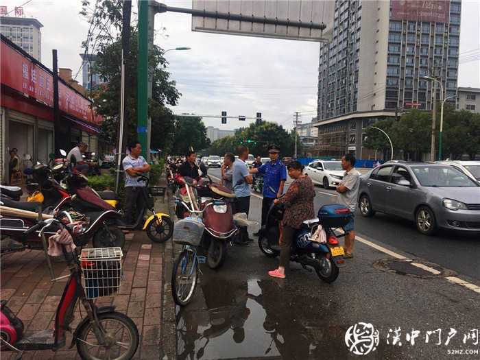 汉台区东关街道办事处迁移新桥马路劳务市场，告别安全隐患