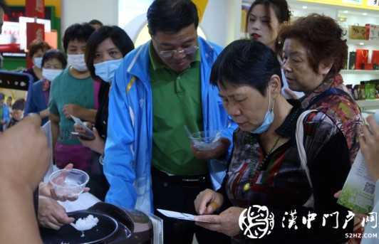 双亚大米因色添彩 粮食交易大会最惹眼