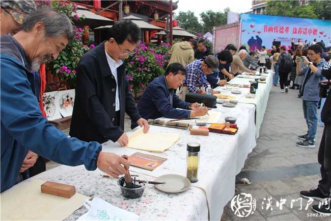 书画传德孝 康养话中秋｜褒国康乐园举行敬老爱老明星演唱会