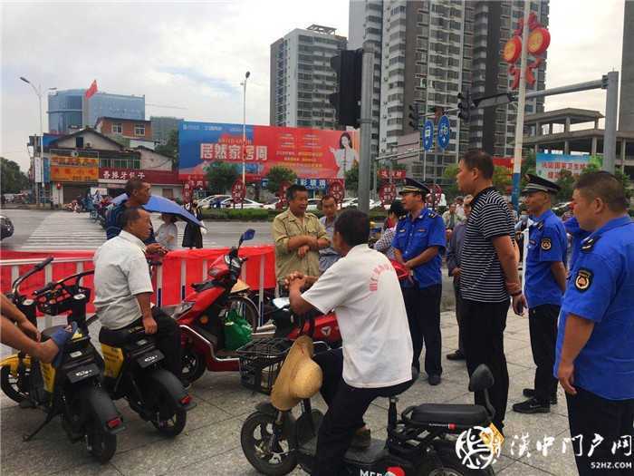 汉台区东关街道办事处迁移新桥马路劳务市场，告别安全隐患