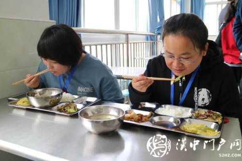 没时间接孩子放学？略阳这所学校帮你“课后带娃”