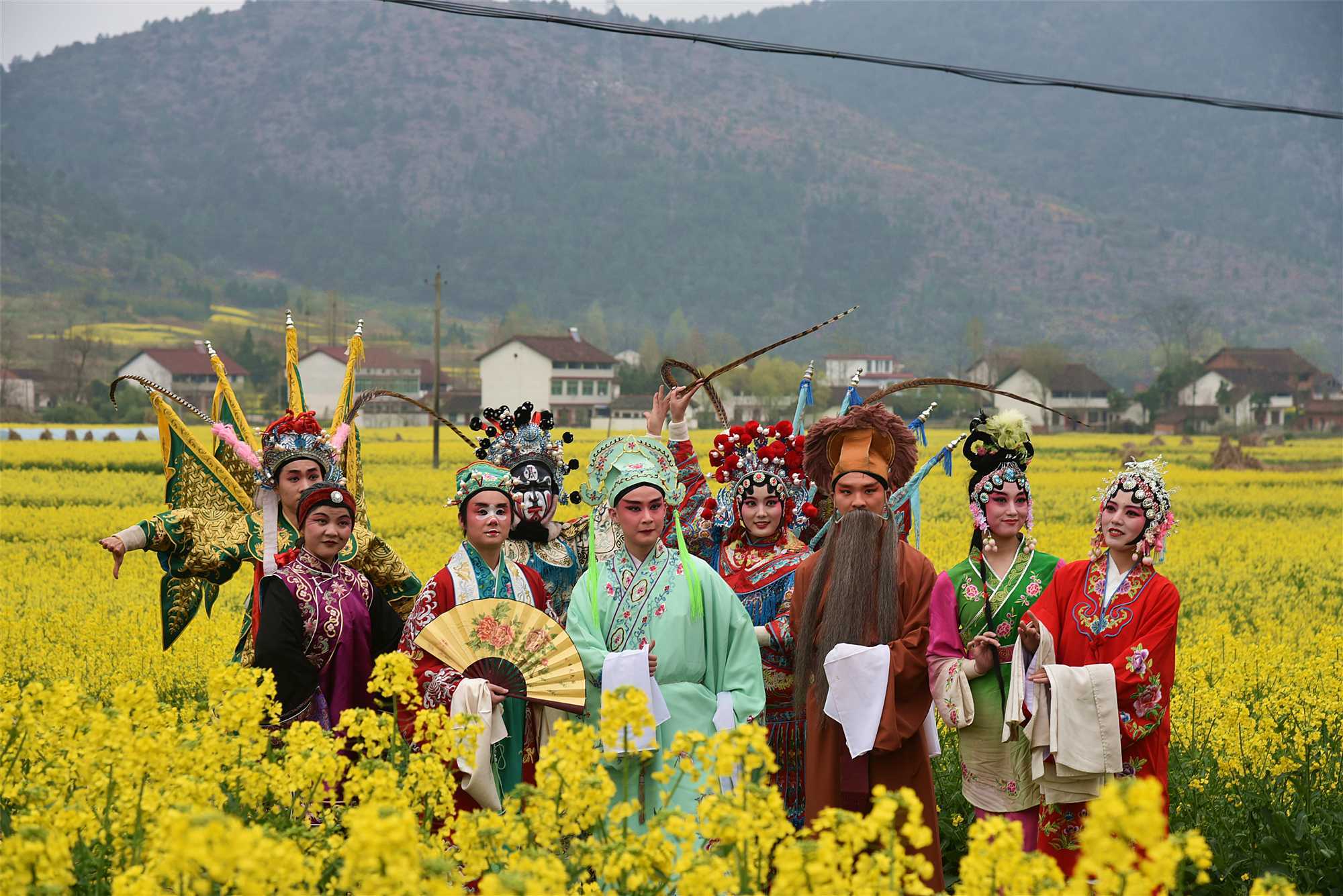 “2021中国最美油菜花海·汉中旅游文化节”南郑分会场启幕