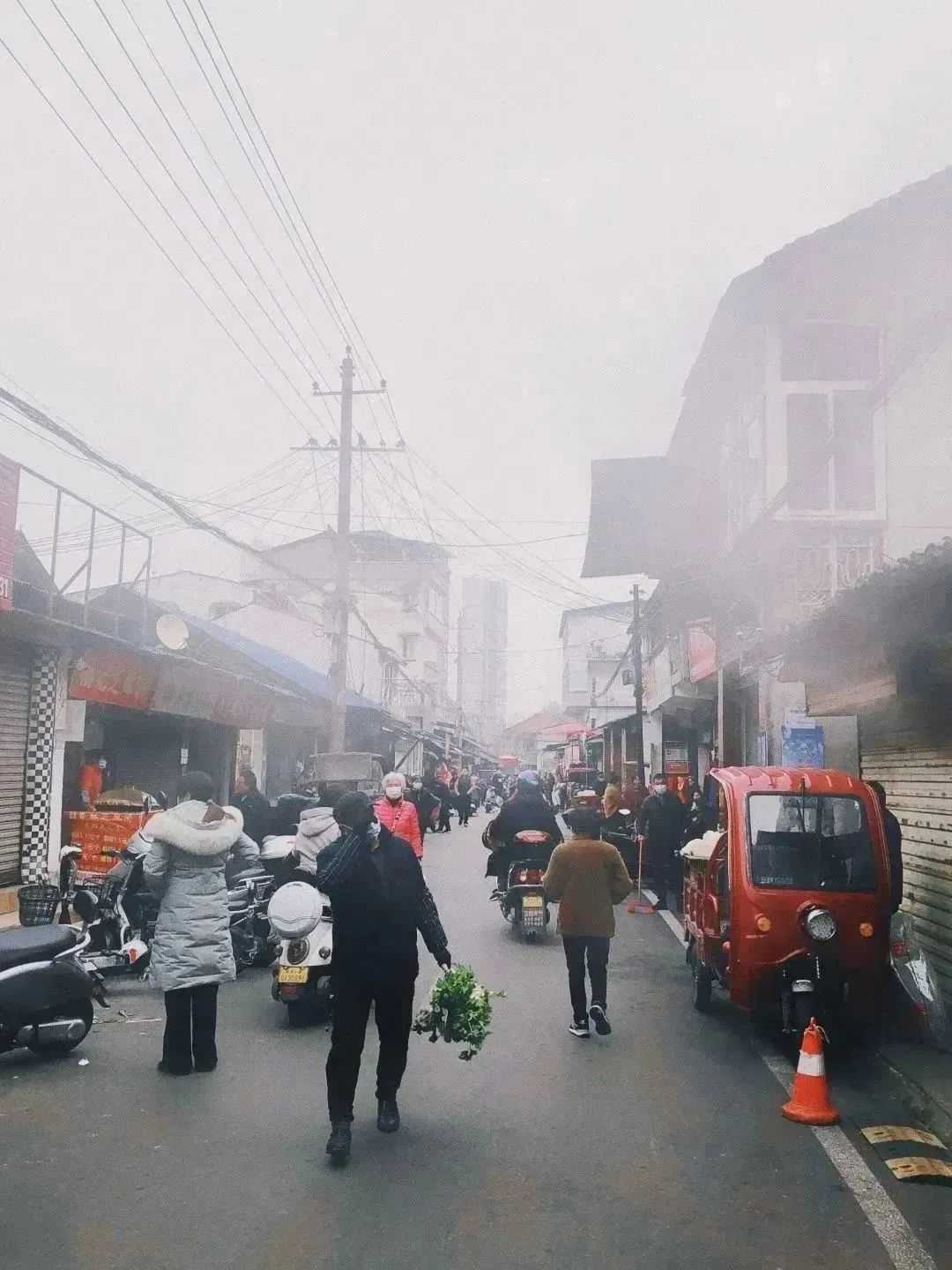 汉中美图大片！烟火起 照人间，喜悦无边 执手忆此年。