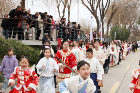 我们的节日·欢乐中国年丨西乡：汉服巡游！太！惊！艳！