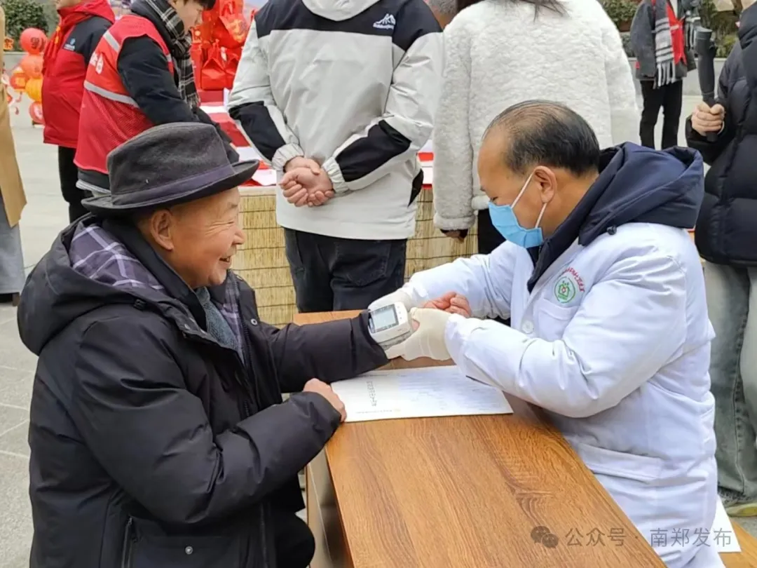 小南海镇：情暖长寿之乡 共绘振兴新篇