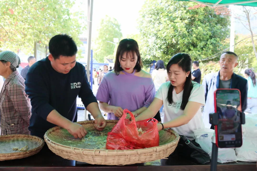 西乡县高川镇第三届“生态茶乡·高川味道”茶事活动精彩纷呈！