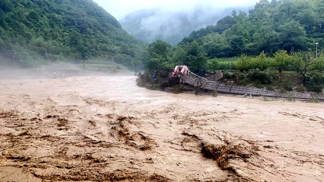 汉中撤离7349户17513人，多条道路交通管制