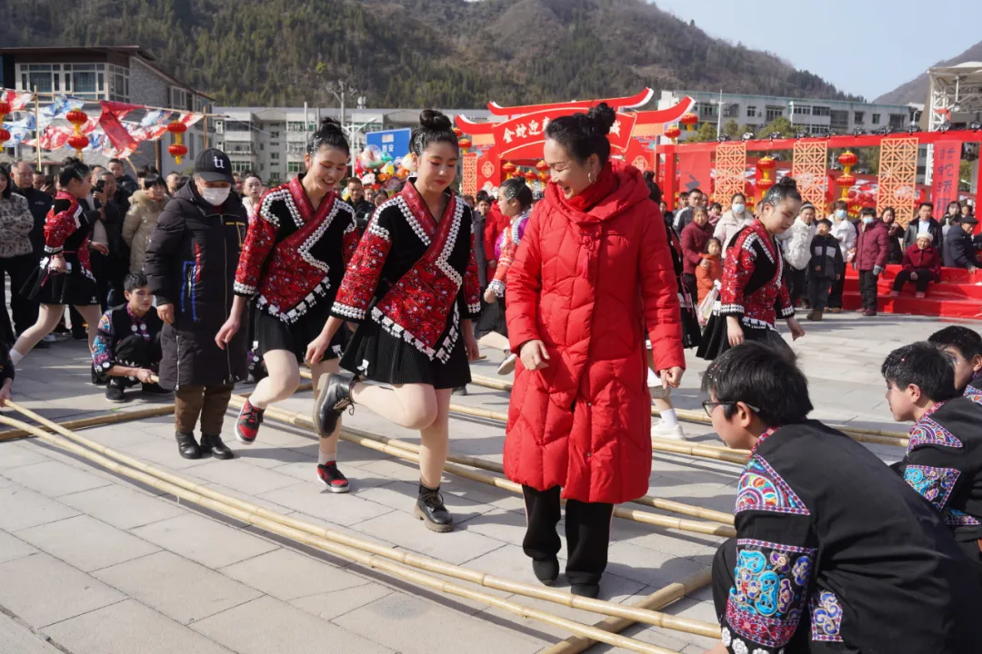 我们的节日·欢乐中国年丨镇巴：民俗文化盛宴，同庆喜乐新春！